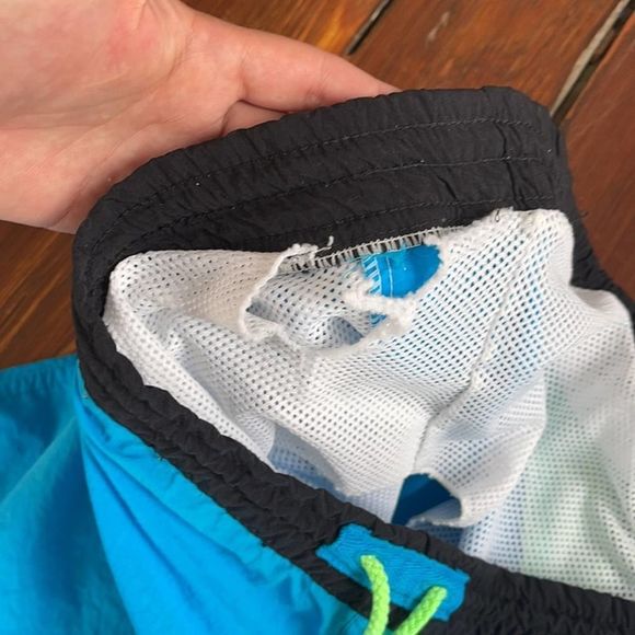 Vintage Hobie lined swim trunks - Picture 4 of 7